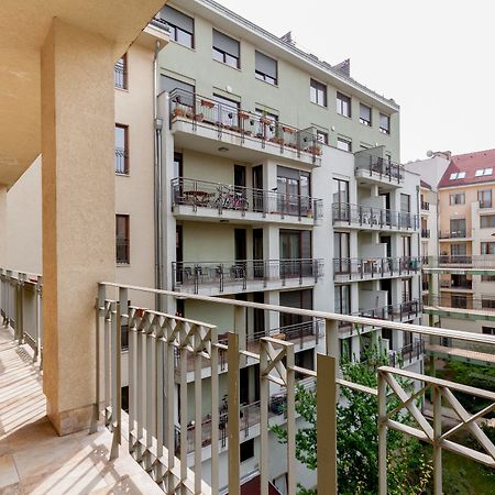 Club 99 Apartments Budapest Eksteriør bilde